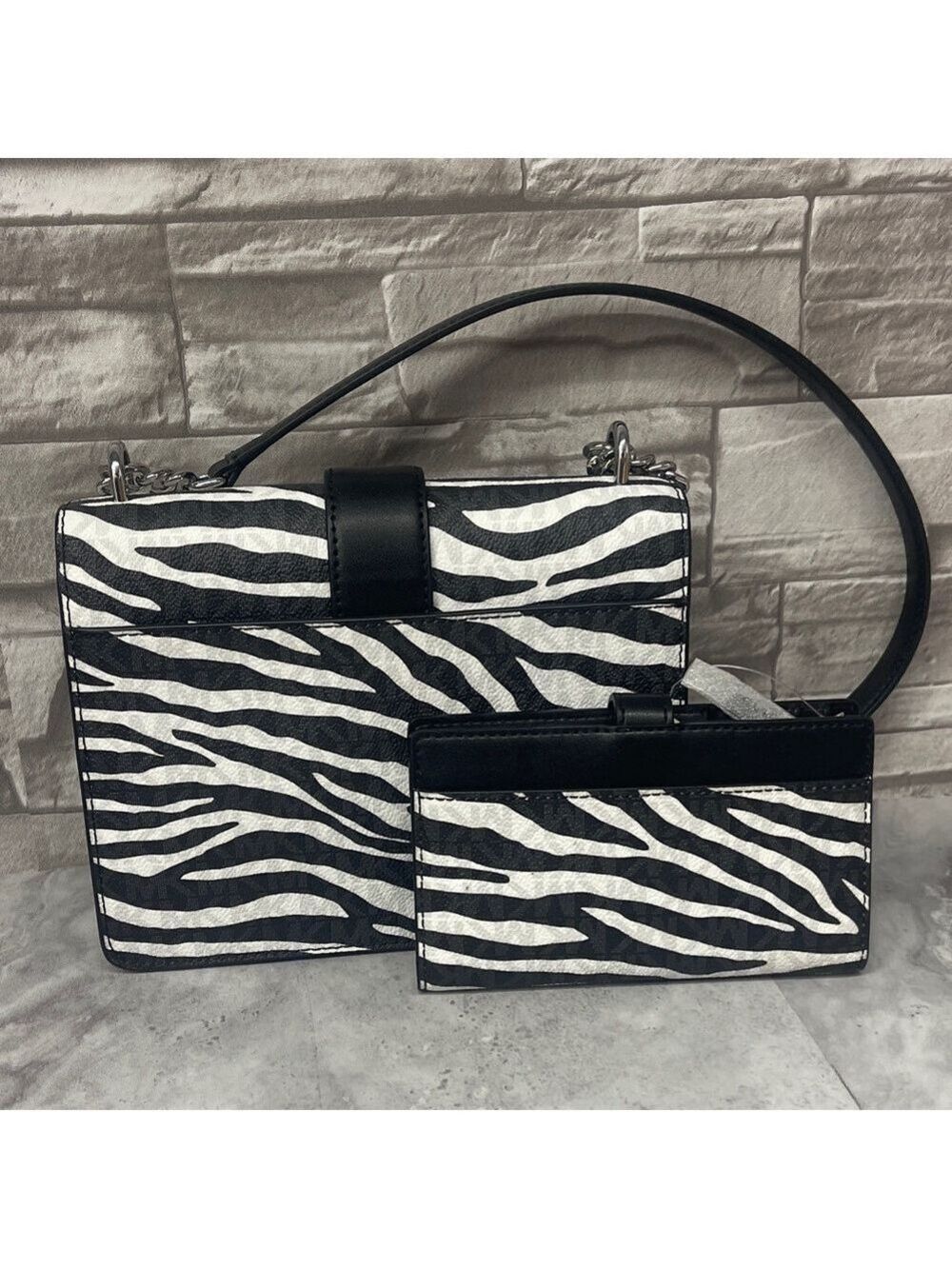 Michael Kors Greenwich Zebra Stripe Crossbody Bag & Matching Wallet Black White - Picture 2 of 11